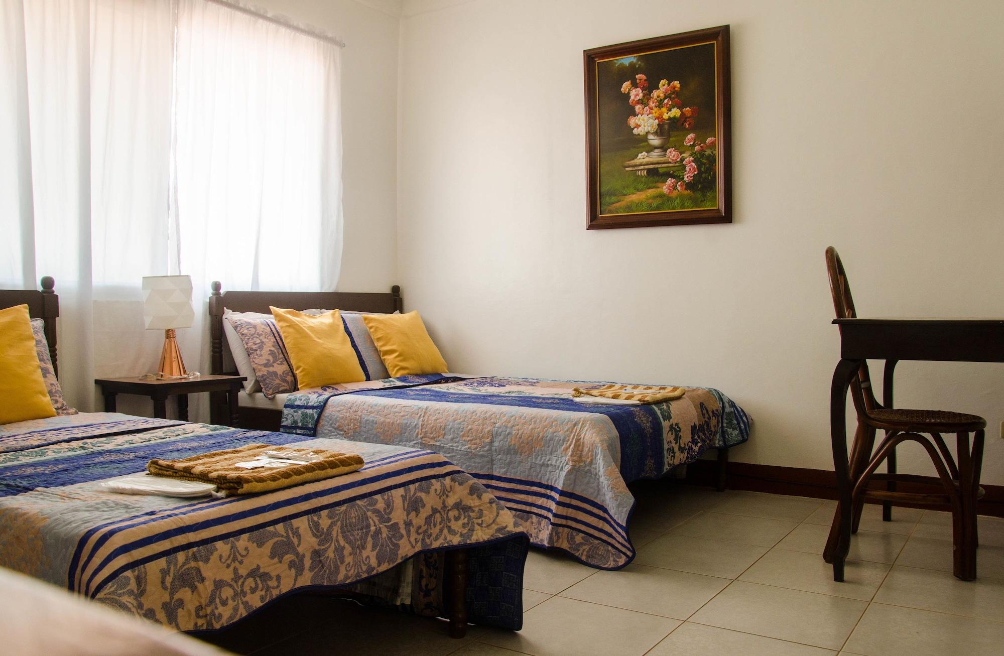 Lola Itang Pension House Tiniguiban Dış mekan fotoğraf