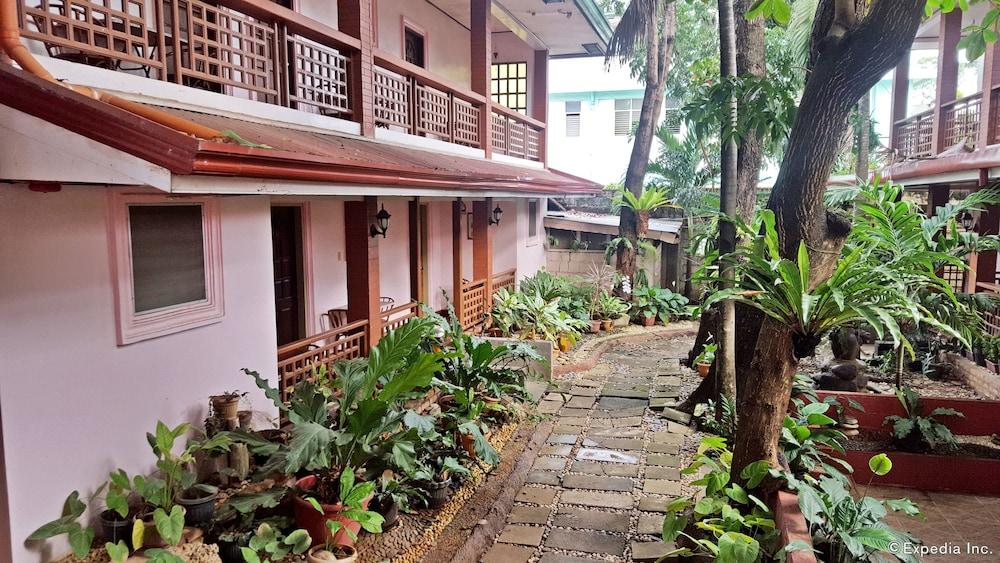 Lola Itang Pension House Tiniguiban Dış mekan fotoğraf