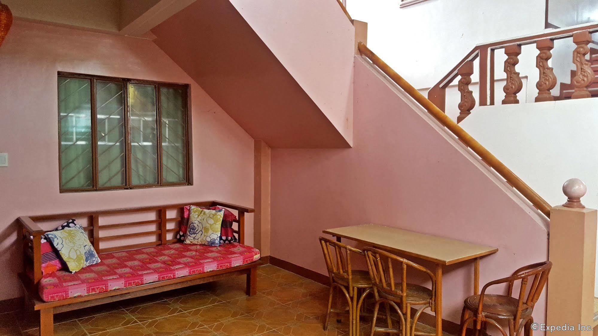 Lola Itang Pension House Tiniguiban Dış mekan fotoğraf