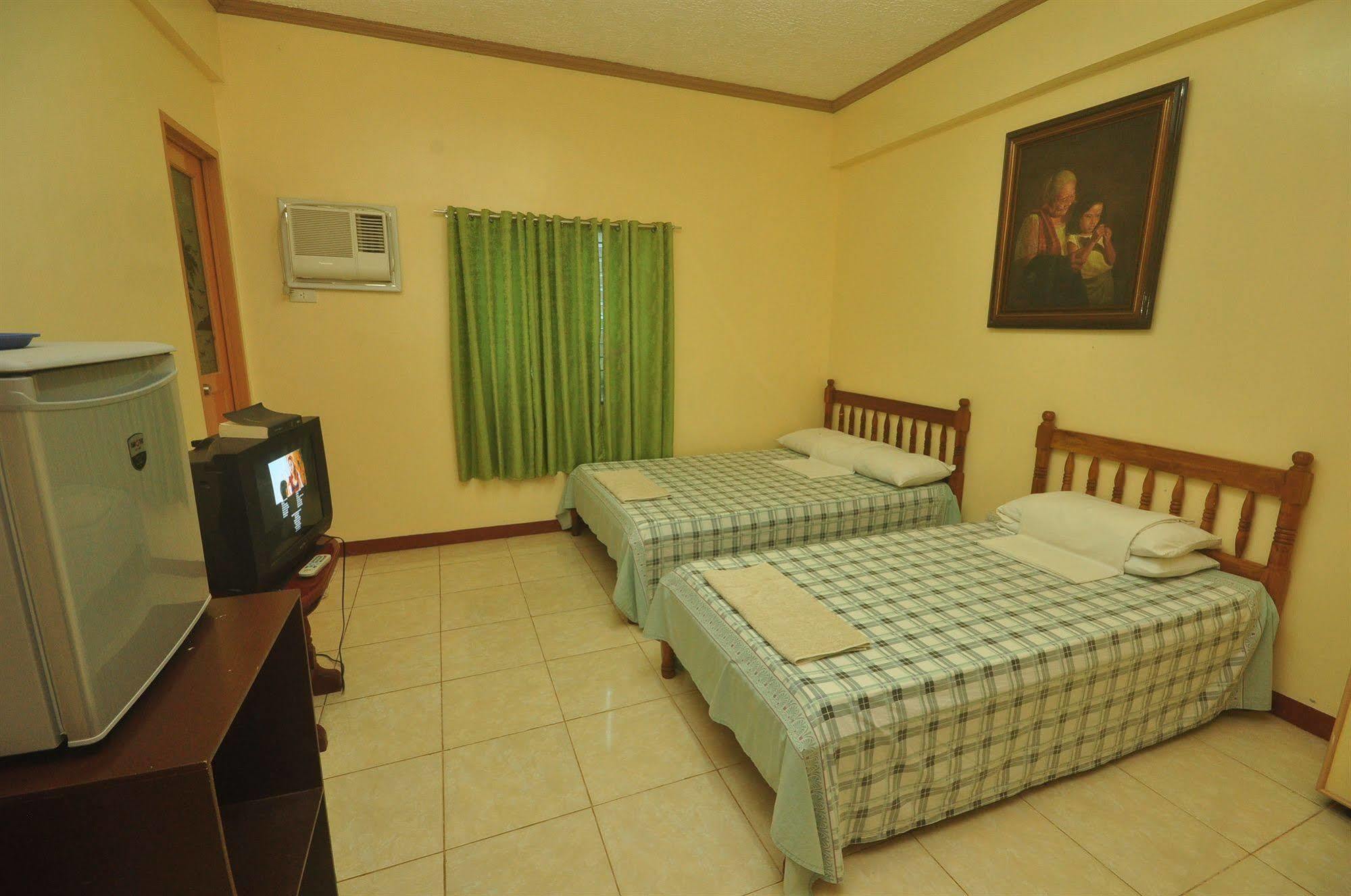 Lola Itang Pension House Tiniguiban Dış mekan fotoğraf
