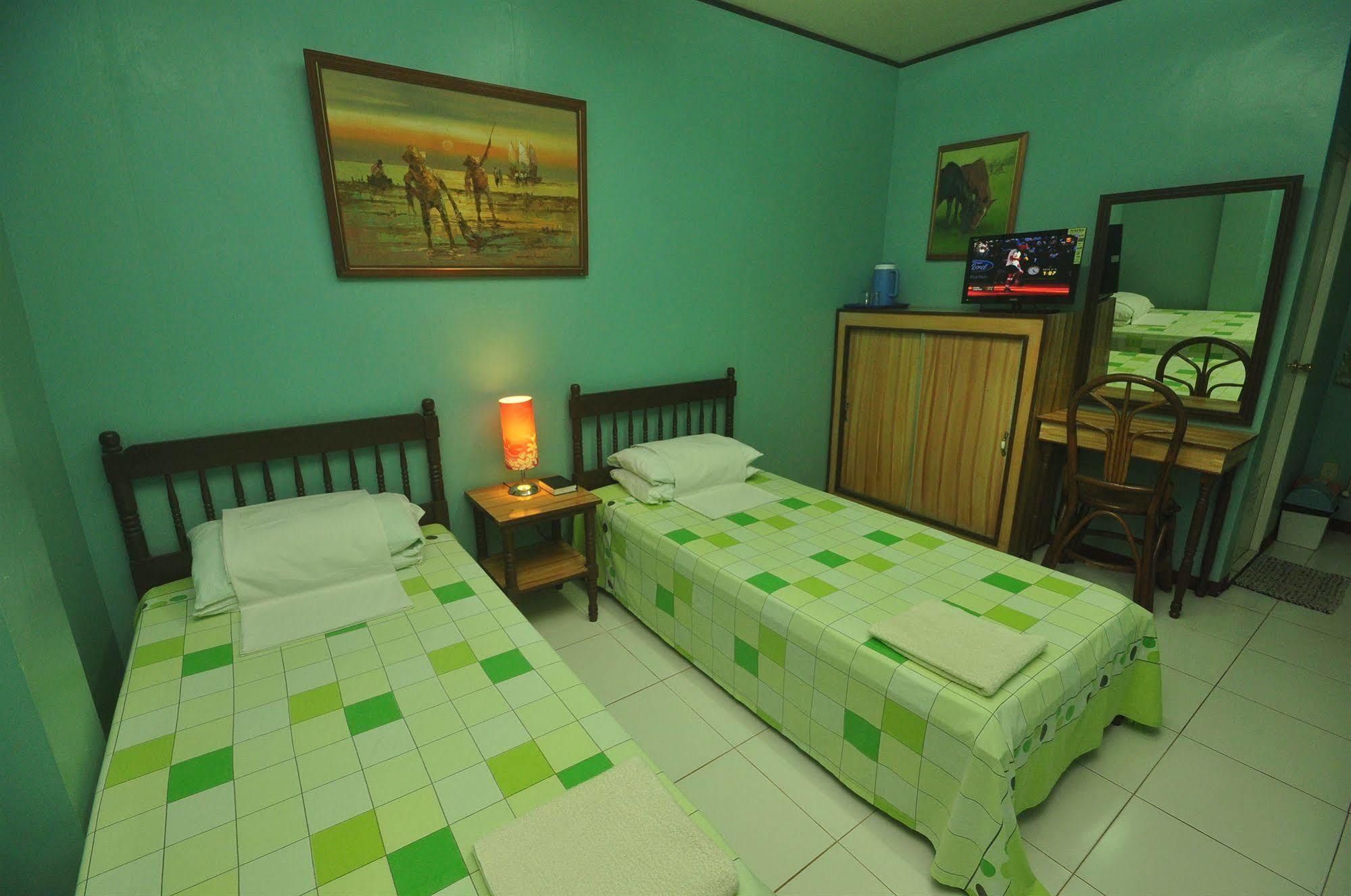 Lola Itang Pension House Tiniguiban Dış mekan fotoğraf