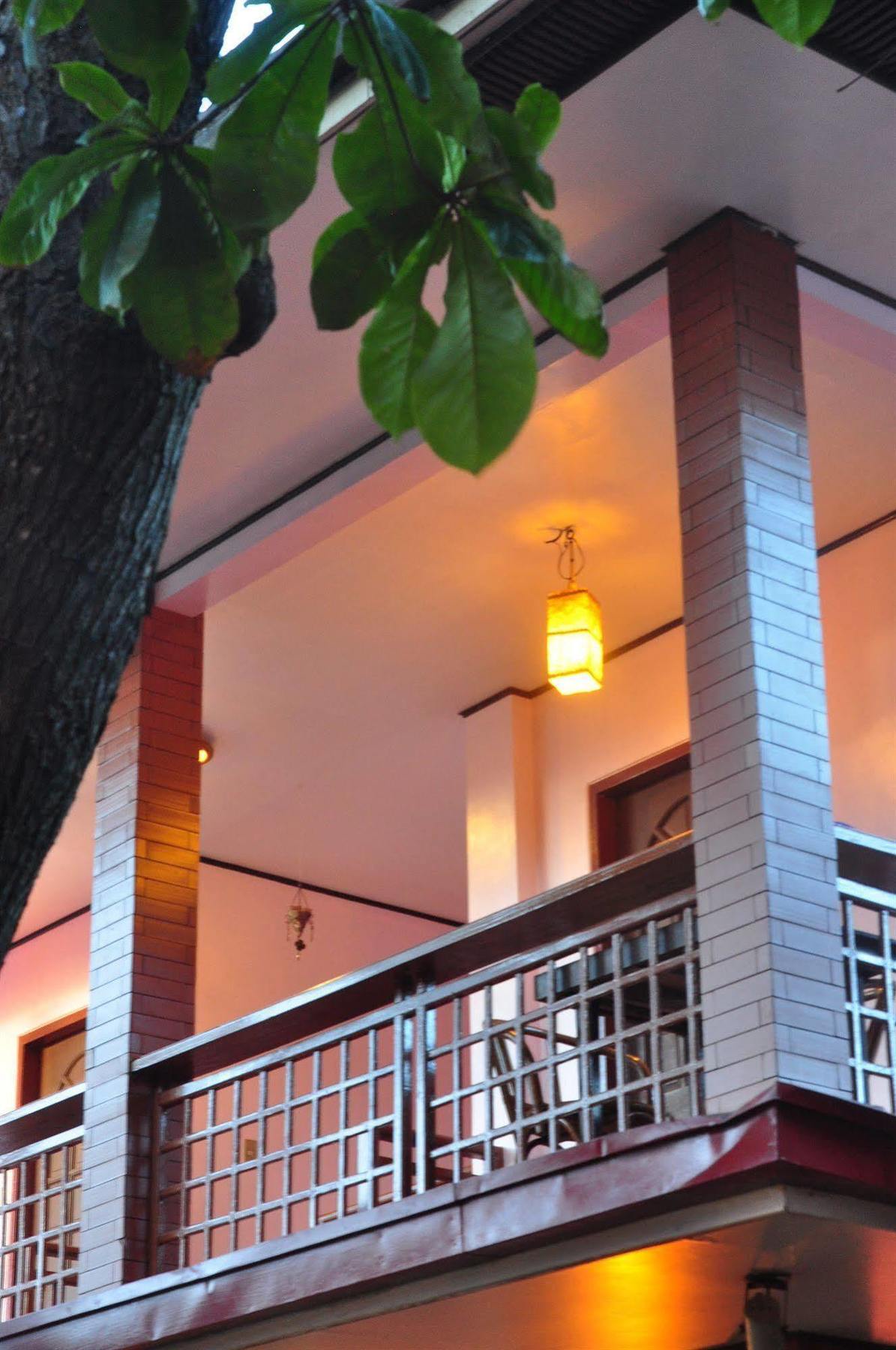 Lola Itang Pension House Tiniguiban Dış mekan fotoğraf