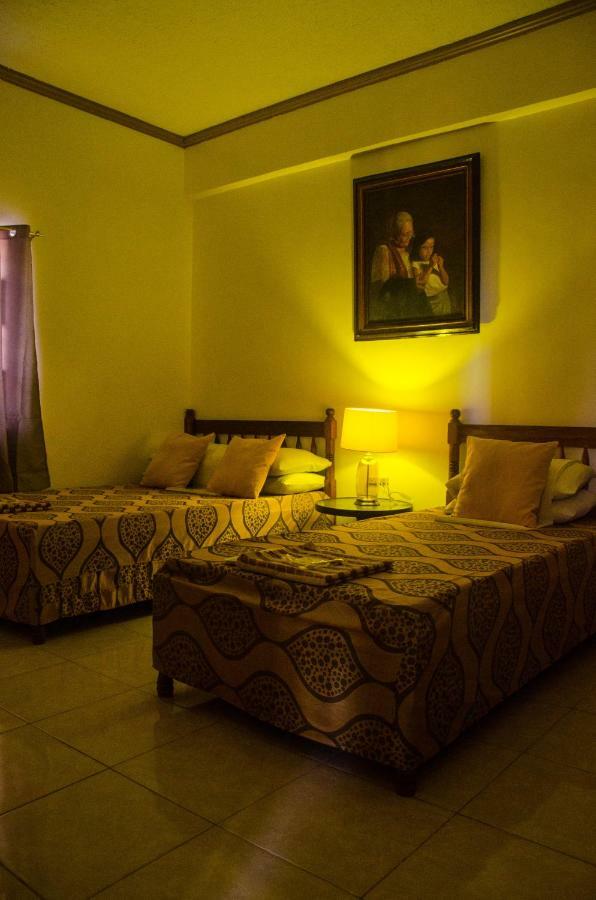Lola Itang Pension House Tiniguiban Dış mekan fotoğraf