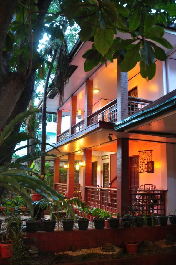 Lola Itang Pension House Tiniguiban Dış mekan fotoğraf