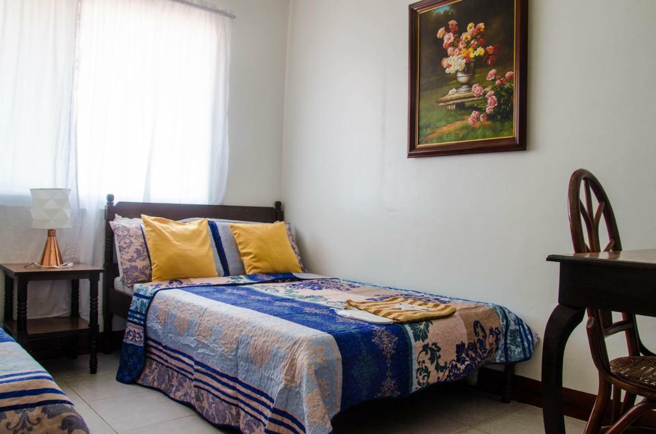 Lola Itang Pension House Tiniguiban Dış mekan fotoğraf