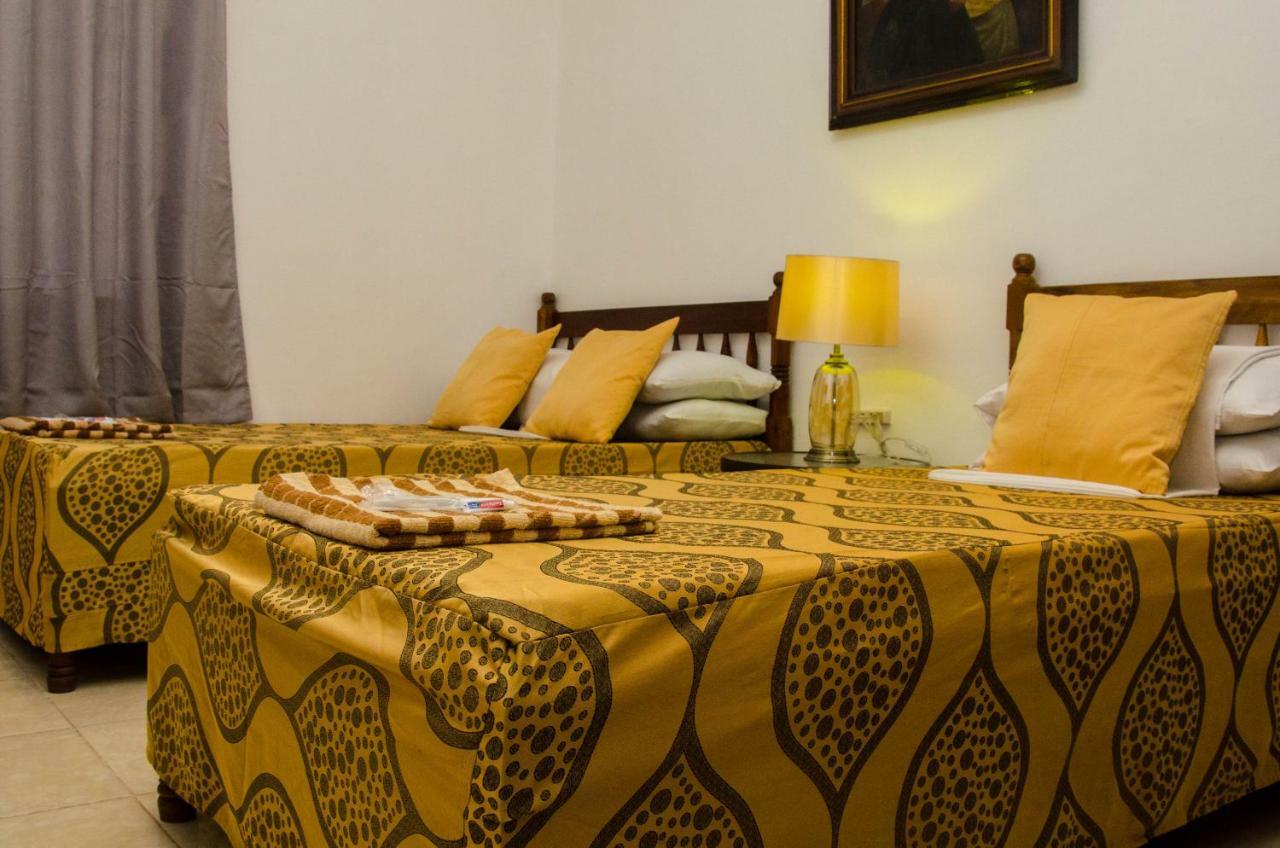 Lola Itang Pension House Tiniguiban Dış mekan fotoğraf